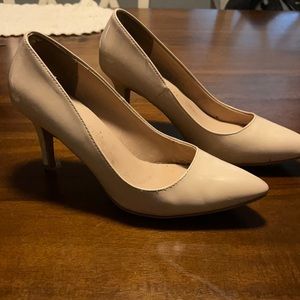 Gently worn women’s professional heels